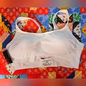 Underoutfit XL Comfort Shaping Bra